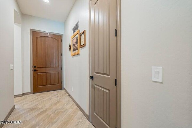 Building Photo - 3924 E Pinto Dr