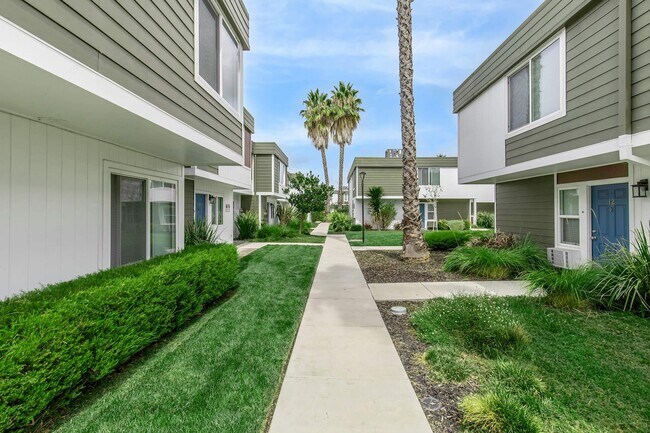 Foto del edificio - Fairway Village