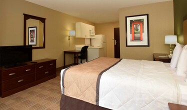 Furnished Studio - Tewksbury photo'