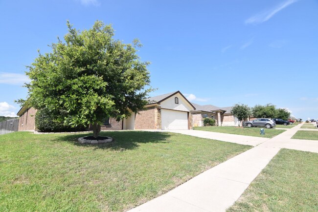 Foto del edificio - 2506 Traditions Dr