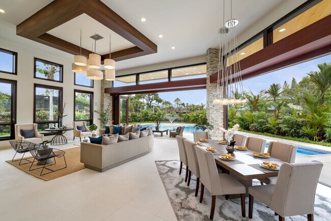 Foto del edificio - Kahala Grand Splendor. Contemporary Luxury residence w/ a large pool.