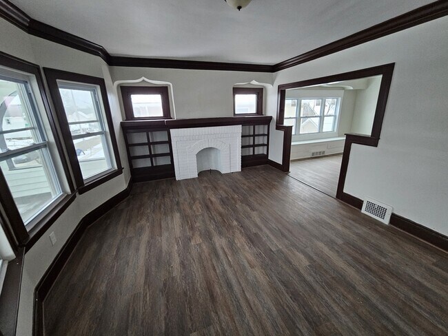 Foto del edificio - 3378 E 134th St