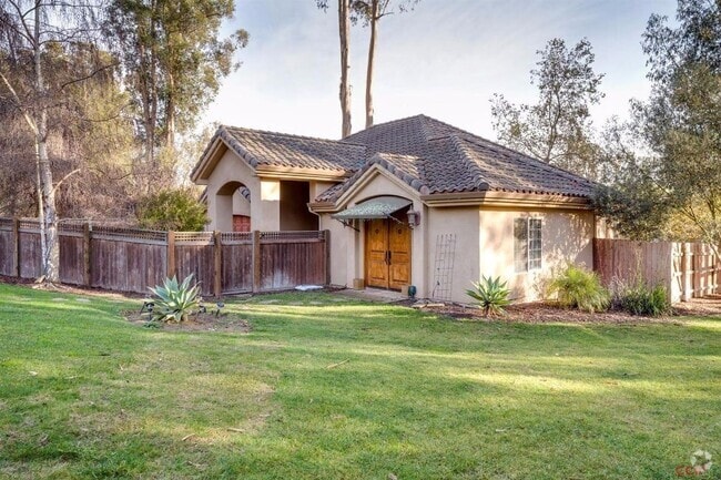 Building Photo - 2041 Idyllwild Pl