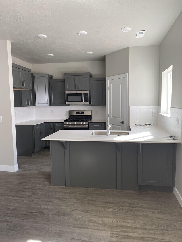 3057 225 E, Cedar City, UT 84721 Townhome Rentals in Cedar City UT