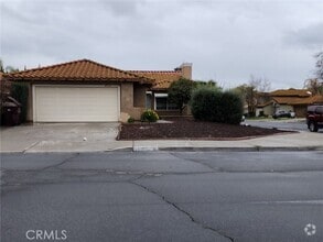 Building Photo - 40162 Ravenwood Dr