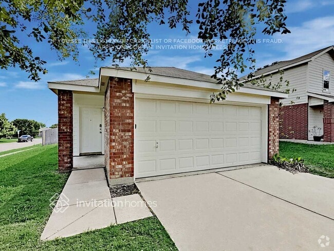 Building Photo - 4901 Waterford Dr