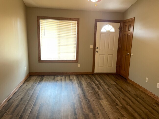 Foto del edificio - 7364 Mercy Ln