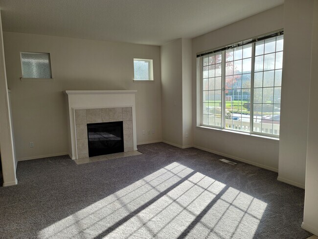 Building Photo - 20805 SW Murphy Ln