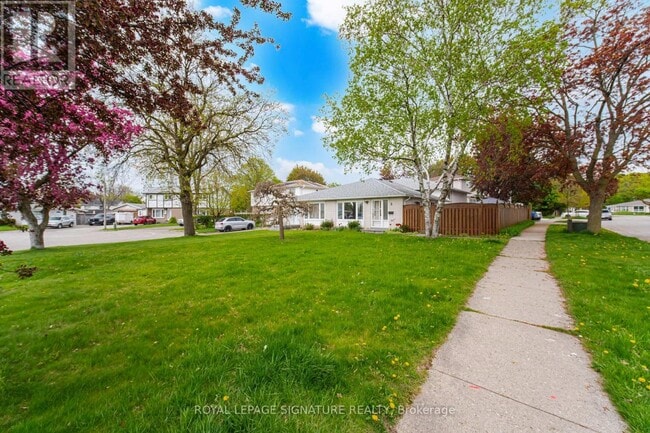 Building Photo - 2 Lambton Ct