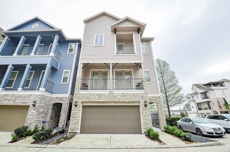Building Photo - 11021 Mikula Dr