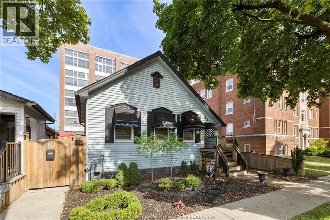 Building Photo - 662 Argyle Rd