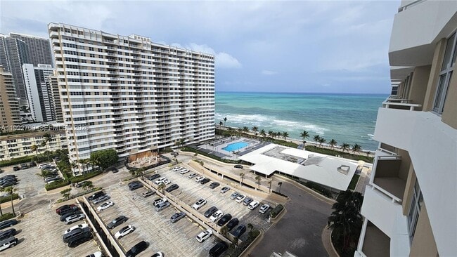Building Photo - 1980 S Ocean Dr