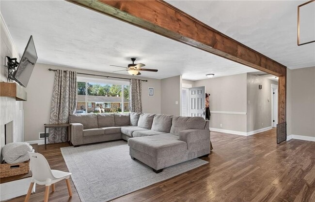 Building Photo - 2017 Lisbon Rd