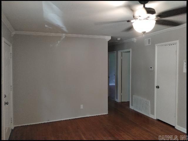 Building Photo - 7 S Wakefield Dr