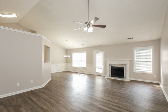 Foto del edificio - 2435 Cordillo Dr