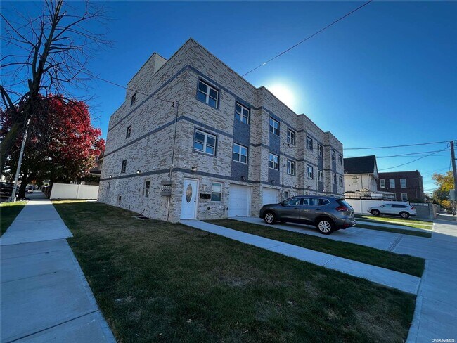 Foto del edificio - 139-16 95th Ave