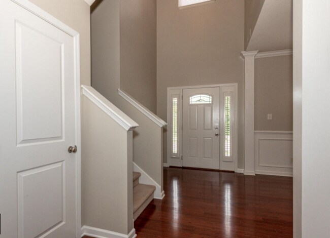 Building Photo - West Knoxville 37932 - 4 bedroom, 2.5 bath...