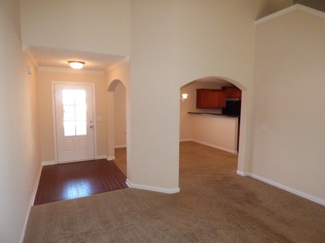 Foto del edificio - 1446 Sunray Dr