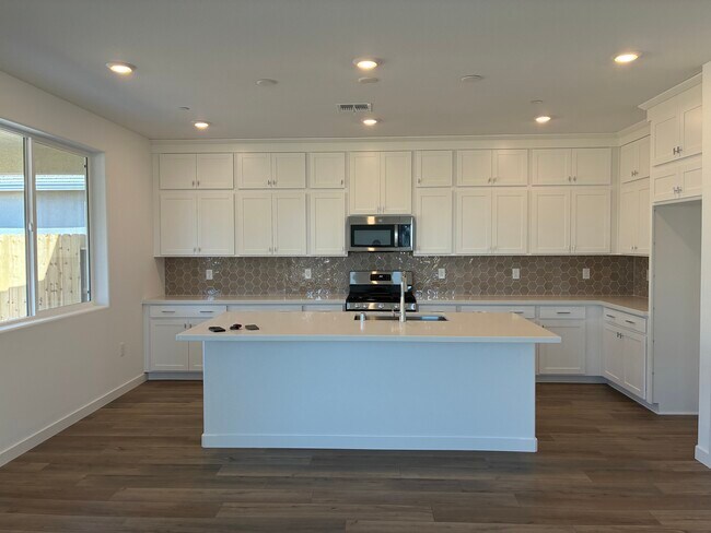 Foto del edificio - 8133 Arrowfield Way