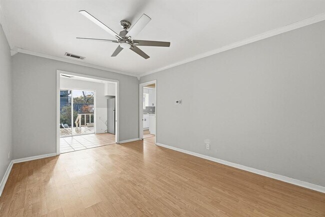 Foto del edificio - 3007 Kinney Ave