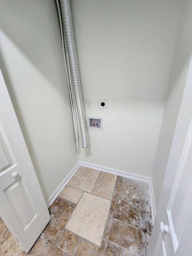 Foto del edificio - 1013 Rosedale Ave