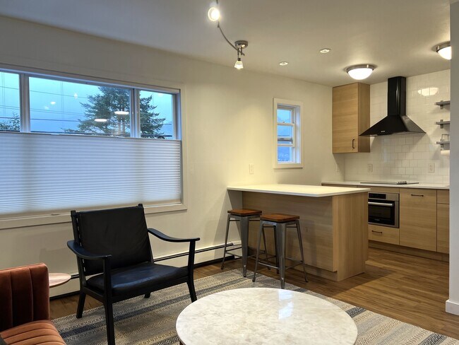 Foto del edificio - 350 Irwin St