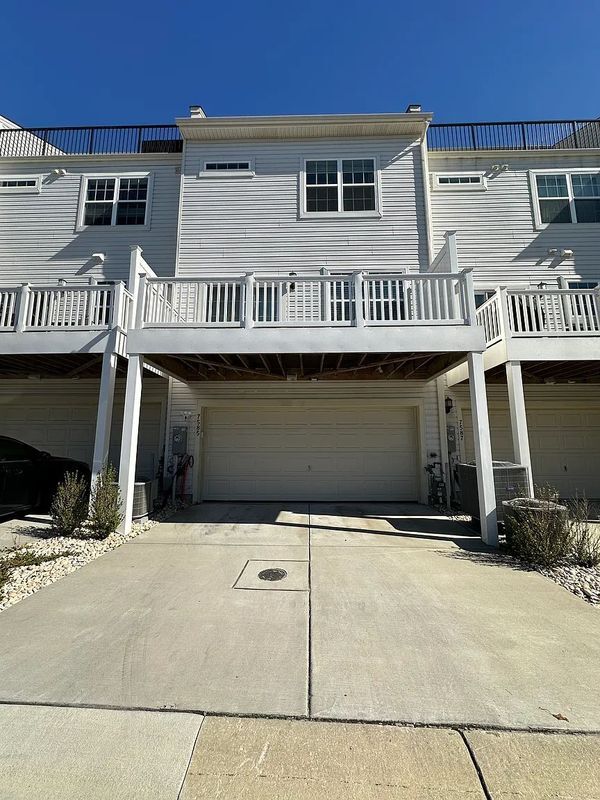 Building Photo - 7585 Marston Way