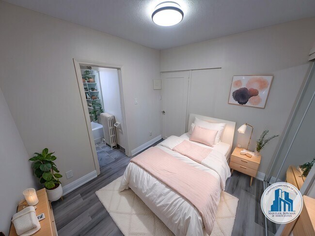 Photo du bâtiment - 22-22 Robina Ave