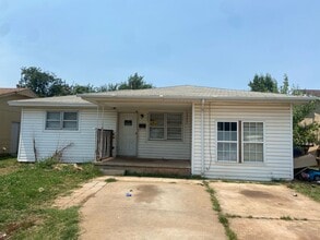 Building Photo - 6305 S Byers Ave