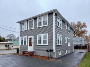 Building Photo - 419 Maple Ave