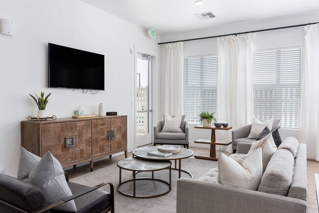 Interior Photo - Gladstone Place Apartments