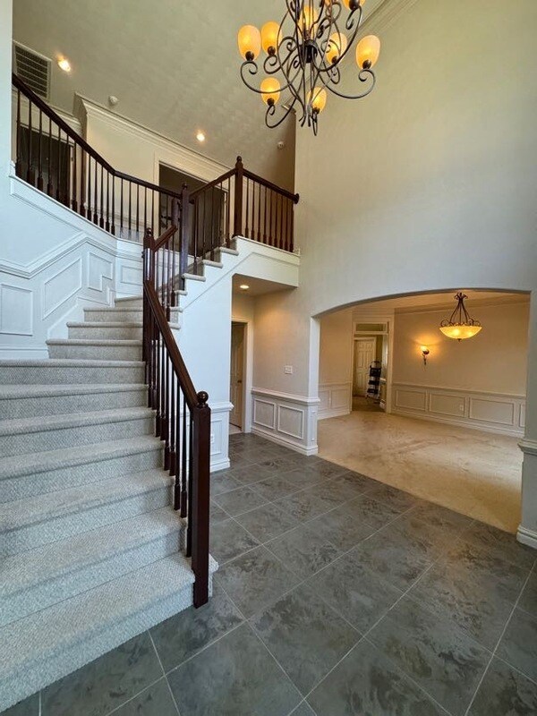 Building Photo - 863 Redleafe Cir