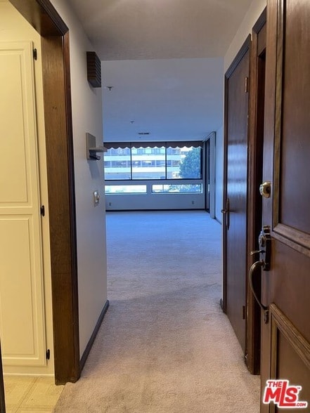 Foto del edificio - 880 W 1st St