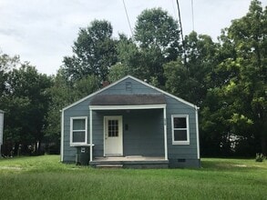 Building Photo - 1510 Sloan St