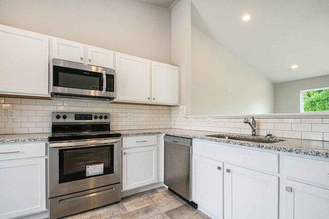 Building Photo - 309 Wrenwood Trail