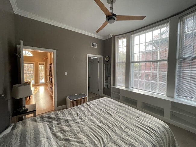 Photo - 1515 16th St NW (Washington, DC) Townhome