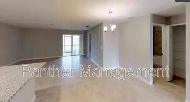 Foto del edificio - 4605 SW 9th Ave