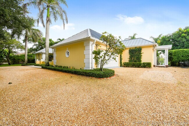 Foto del edificio - 18444 SE Heritage Dr