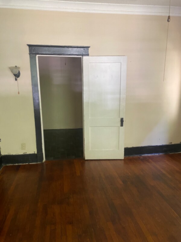Foto del edificio - 1261 Central Ave