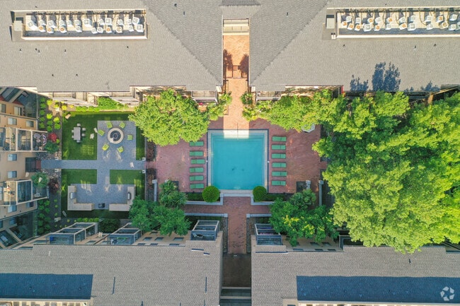 Pool - The Link at Plano