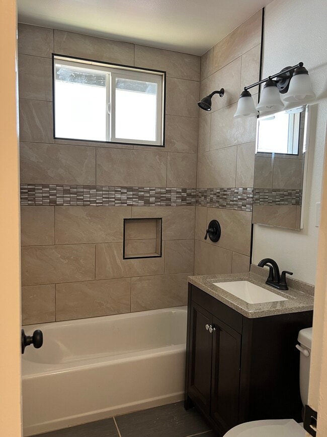Bathroom - 574 N Wilson Ave