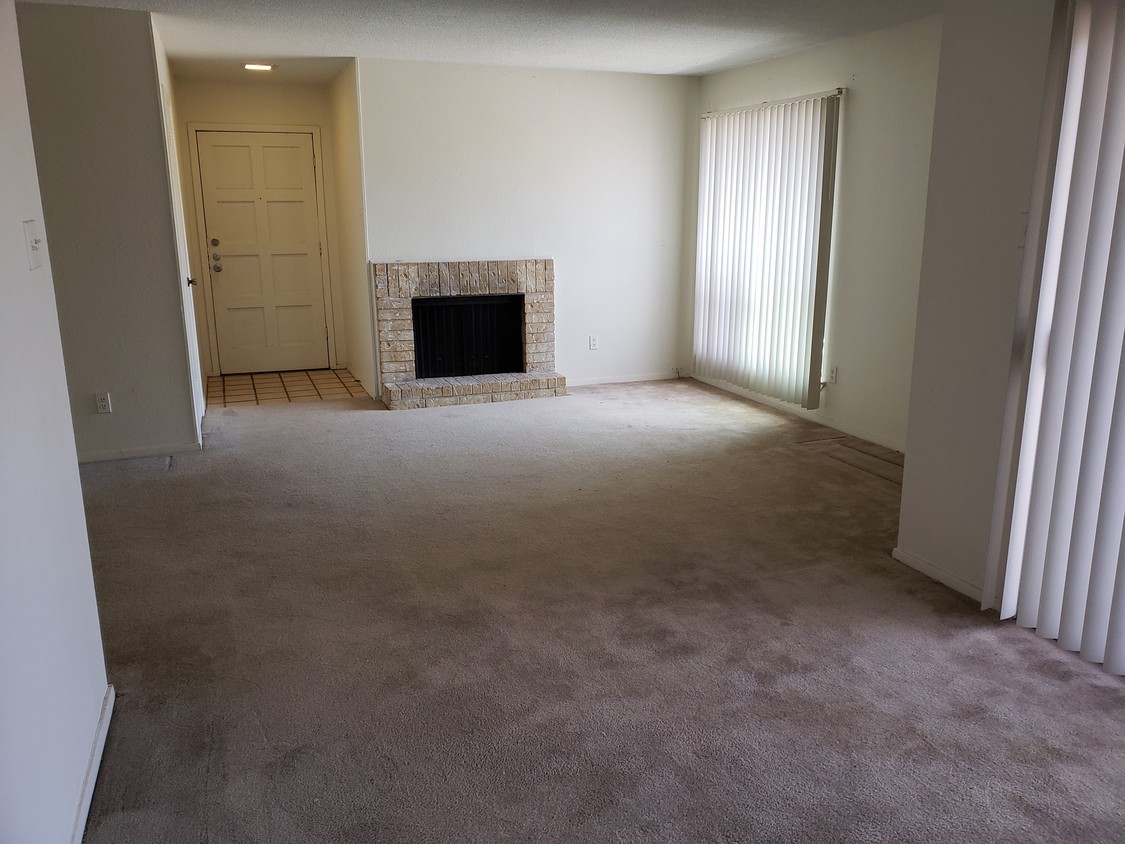 Living Room - 3005 Old Alice Rd