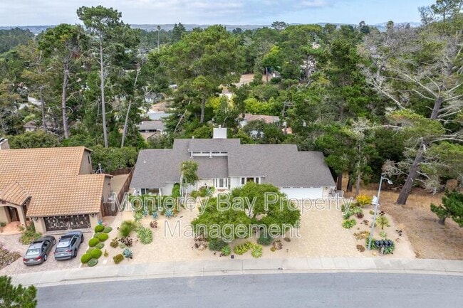 Building Photo - 18 Deer Stalker Path