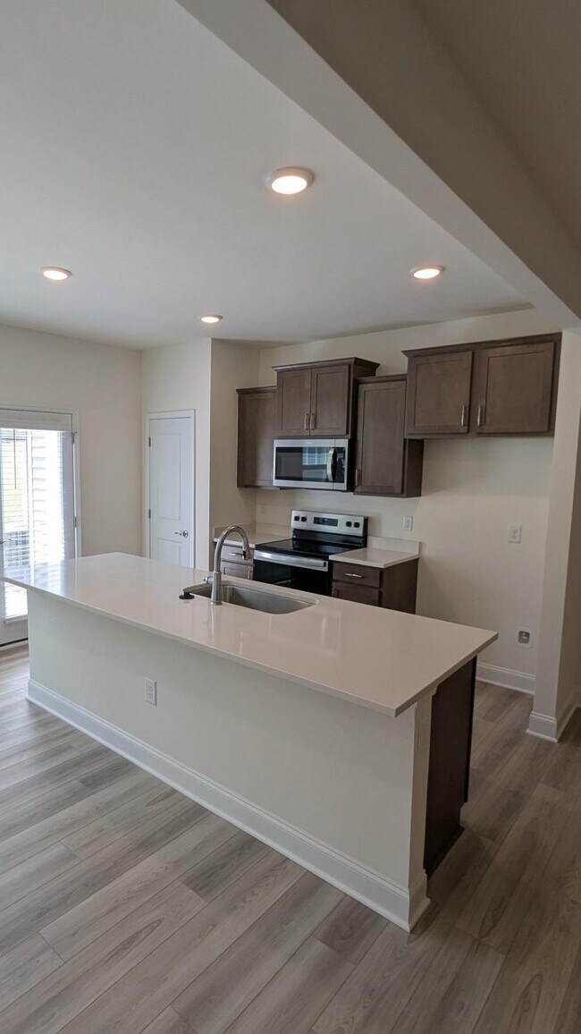 Foto del edificio - 60 Honeydew Wy