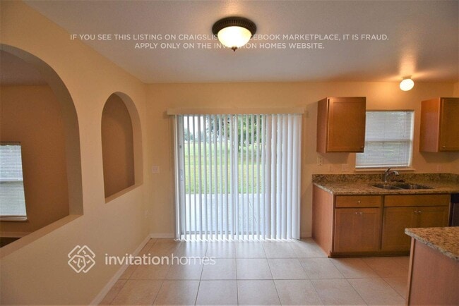 Building Photo - 692 Sunway Ln