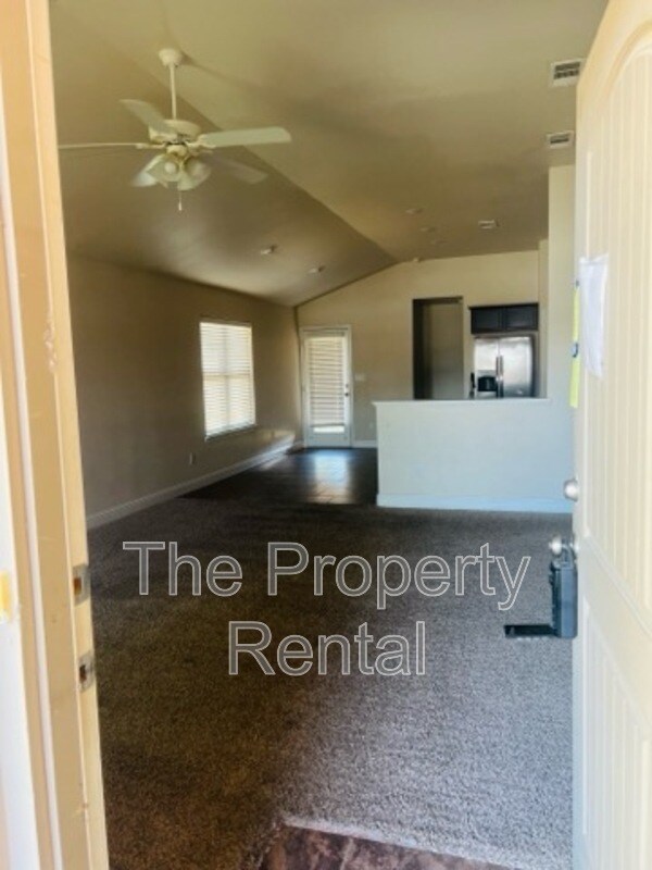 Foto del edificio - 819 E 97th Ct