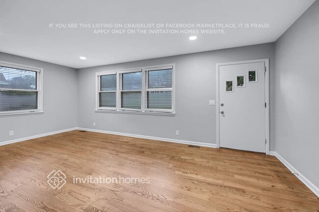 Building Photo - 4812 Smokey Dr