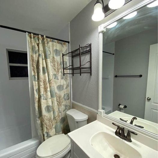 Building Photo - 7724 Brettonwood Dr