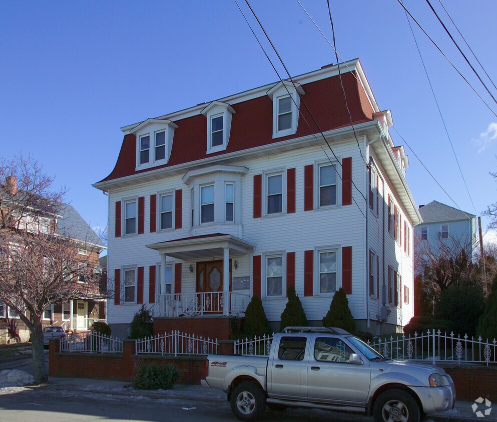 Foto del edificio - 246 Ridge St