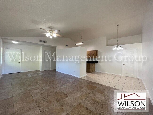 Foto del edificio - 3 br, 2 bath House - 737 Willow Drive